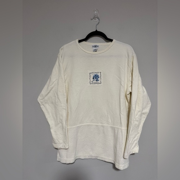 united cotton Tops - VTG 90s United Cotton Cream Long Sleeve Sweatshirt Size Small Cottagecore Cozy